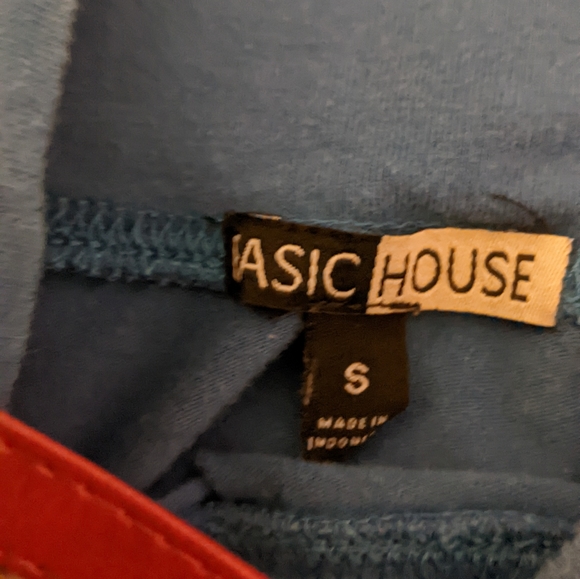 Basic House Blue Miniskirt - Picture 3 of 3